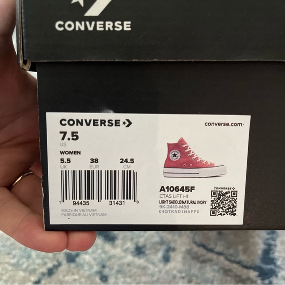 Chuck Taylor All Star Lift Hi-Top Sneaker in Light Saddle - Picture 5 of 5